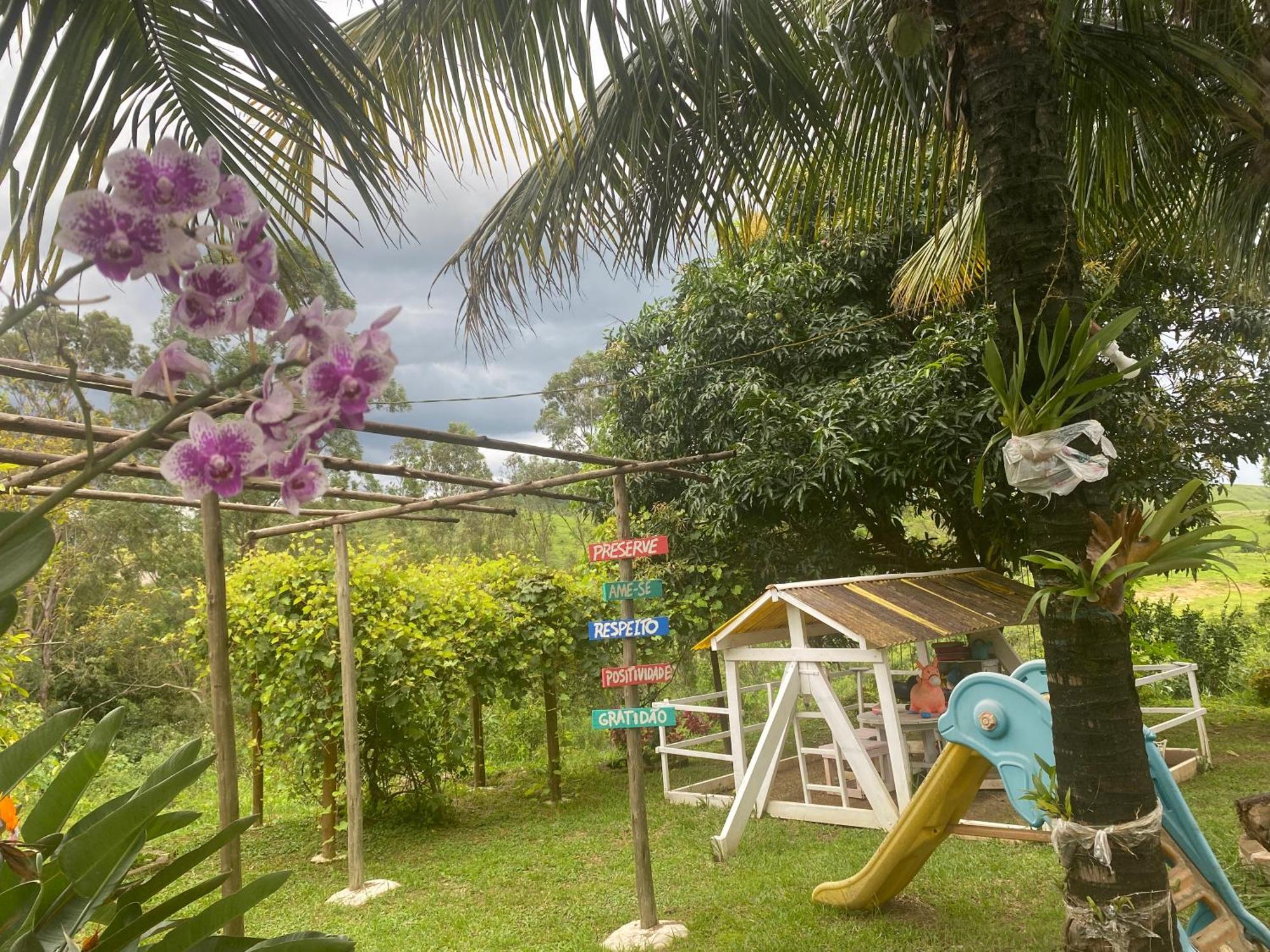 Recanto Das Orquideas Quatis Buitenkant foto